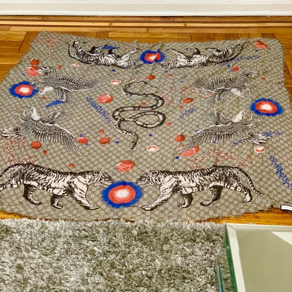 Accessories - GUCCI SCARF